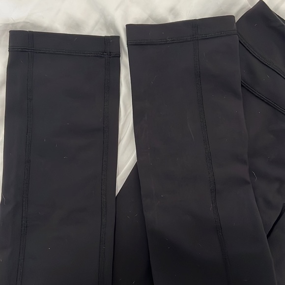 Lululemon size 4 black leggings - extra long 32’ inseam - Picture 2 of 6
